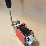 شیر هیدرولیک 3/4 مدل Rexroth R900405611- 4WMM6E53/F