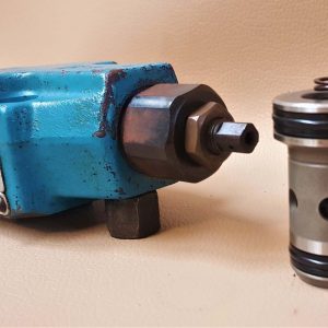 شیر کاتریجی مدل Vickers CVU-16X-B29-W-250-10 / CVI-16X1-2-10