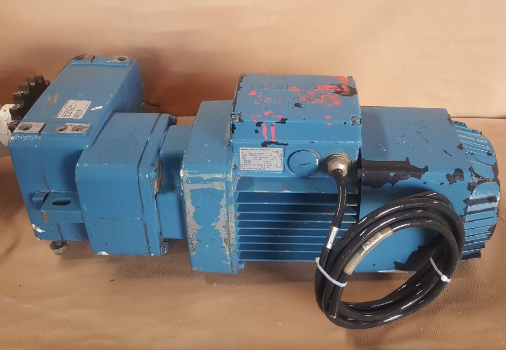 قطعه محرک گیربکس مدل demage cranes & components