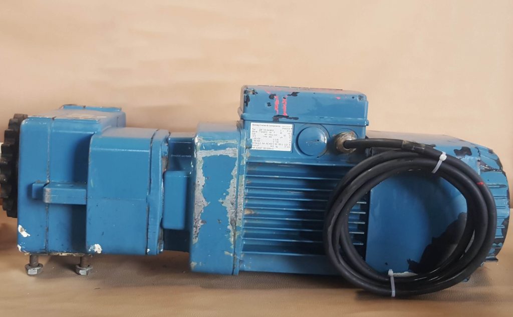 قطعه محرک گیربکس مدل demage cranes & components