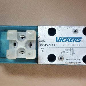 شیر کنترل جهت مدل WICKERS DG4V-3-2A-MUH760