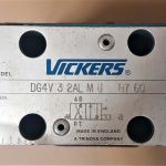 شیر کنترل جهت مدل VICKERS CVCS16D3B2910 // DG4V32ALMUH760