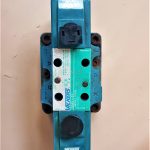 شیر هیدرولیک 4/3 به همراه یک سر ولو مدل Vickers DG5V-733CVMUH40