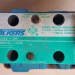 شیر هیدرولیک 4/3 به همراه یک سر ولو مدل Vickers DG5V-733CVMUH40