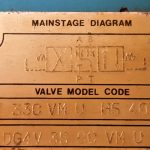 شیر هیدرولیک 4/3 به همراه یک سر ولو مدل Vickers DG5V-733CVMUH40