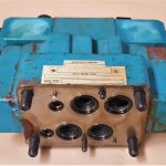 شیر هیدرولیک 4/3 به همراه یک سر ولو مدل Vickers DG5V-733CVMUH40